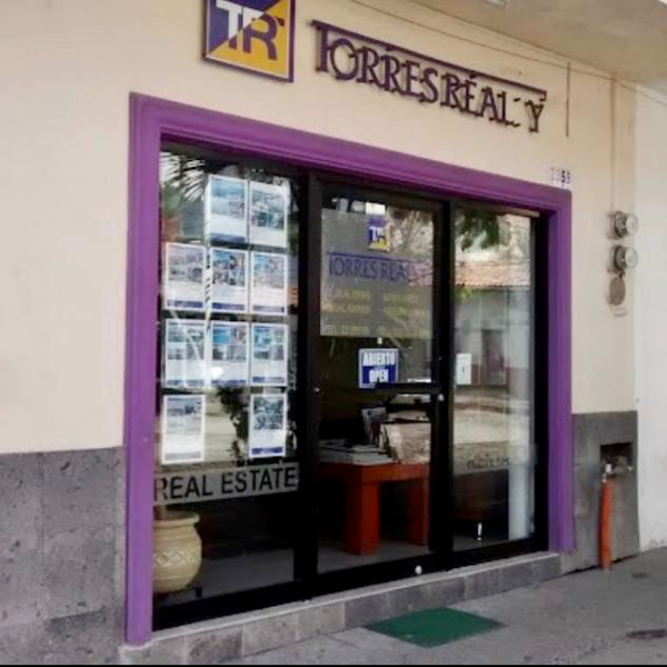 Torres Realty Especialistas en Bienes Raíces en Puerto Vallarta